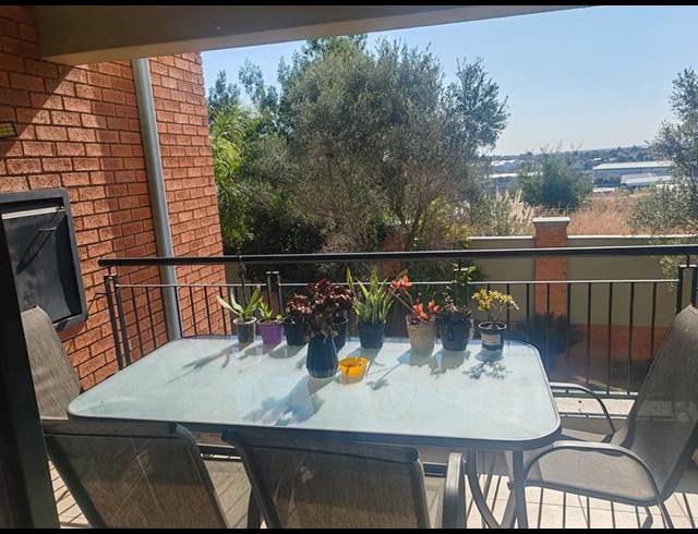 2 BEDROOM PROPERTY TO RENT IN SOLHEIM